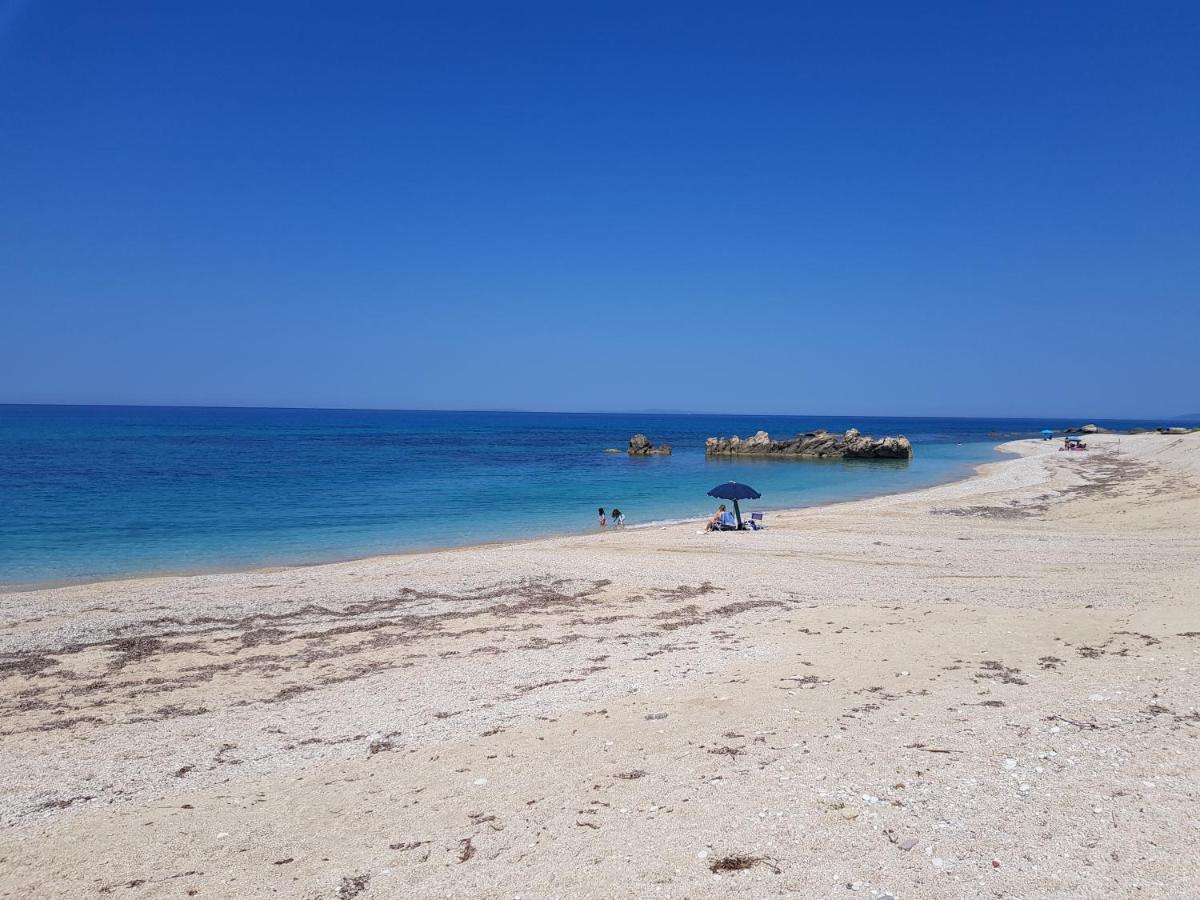 Villa Vanda Lygia  Luaran gambar