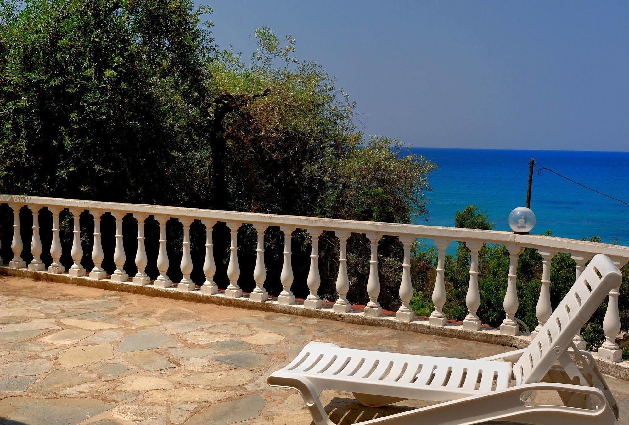 Villa Vanda Lygia  Luaran gambar